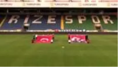 Milli sporcular İstiklal Marşı'nı okudu Milli sporcular İstiklal Marşı'nı okudu