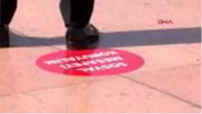 TAKSİM CUMHURİYET ANITI'NDA 19 MAYIS TÖRENİ TAKSİM CUMHURİYET ANITI'NDA 19 MAYIS TÖRENİ