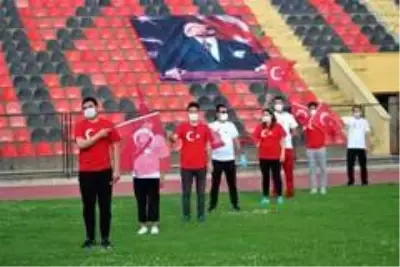 Uşak coşkulu 19 Mayıs kutlaması Uşak coşkulu 19 Mayıs kutlaması
