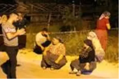 Bipolar hastası kadın tartıştığı yengesini bıçaklayarak öldürdü, oğlunu yaraladı Bipolar hastası kadın tartıştığı yengesini bıçaklayarak öldürdü, oğlunu yaraladı