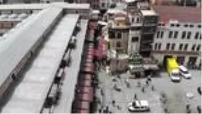 Eminönü'nde bayram alışverişi yoğunluğu Eminönü'nde bayram alışverişi yoğunluğu