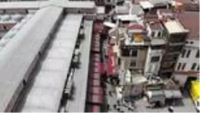 Eminönü'nde bayram alışverişi yoğunluğu Eminönü'nde bayram alışverişi yoğunluğu