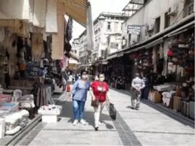Eminönü'nde bayram alışverişi yoğunluğu Eminönü'nde bayram alışverişi yoğunluğu