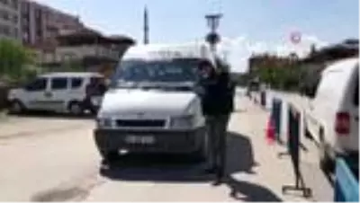 Karantinadan firar edenlerin olduğu mahallede süre uzatıldı Karantinadan firar edenlerin olduğu mahallede süre uzatıldı
