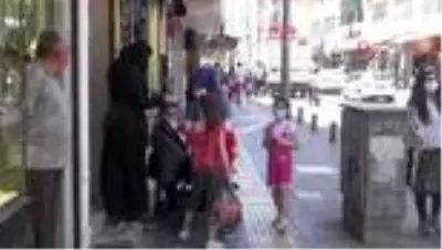 Kilis’te sosyal mesafe hiçe sayıldı