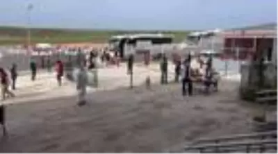 Maldivler'den getirilen 209 Türk, memleketlerine uğurlandı