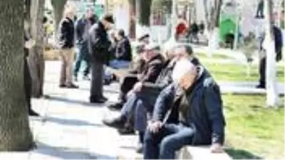 Son Dakika: 65 yaş üzeri vatandaşlar 1 ay süreyle memleketlerine gidebilecek Son Dakika: 65 yaş üzeri vatandaşlar 1 ay süreyle memleketlerine gidebilecek