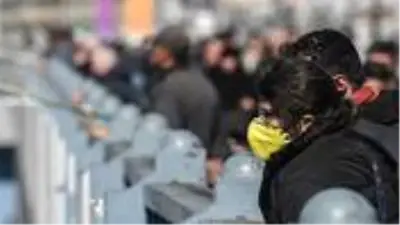 Türkiye'de koronavirüsün bulaşma hızı 1,56'dan 0,72'ye geriledi Türkiye'de koronavirüsün bulaşma hızı 1,56'dan 0,72'ye geriledi