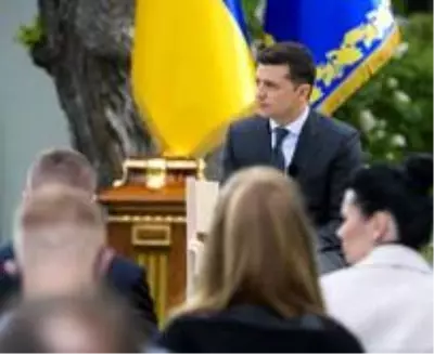 Zelenskiy: 'Putin ile korona salgınından sonra görüşeceğiz'
