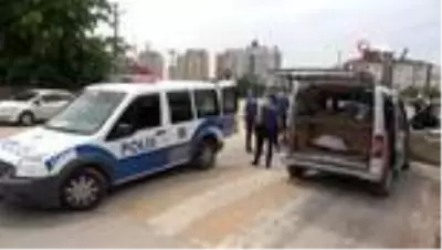 3 kadının hırsızlık girişimi ev sahibinin eve erken gelmesiyle bozuldu 3 kadının hırsızlık girişimi ev sahibinin eve erken gelmesiyle bozuldu