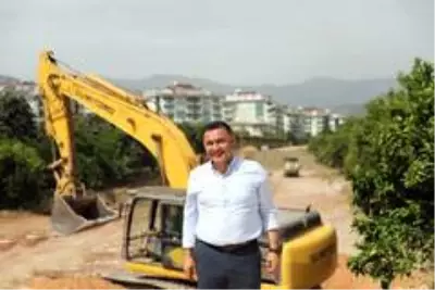 Alanya'da üç başkan eskiten yol hizmete giriyor Alanya'da üç başkan eskiten yol hizmete giriyor