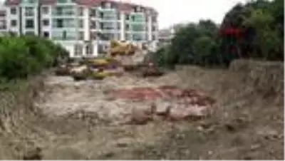 ANTALYA Alanya'da 3 başkan döneminde bitirilemeyen yol açılıyor ANTALYA Alanya'da 3 başkan döneminde bitirilemeyen yol açılıyor