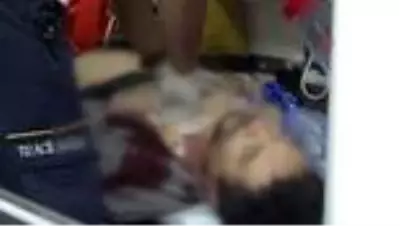 Ataşehir'de parkta baba oğlunu öldürdü, bankta oturup polislerin gelmesini bekledi Ataşehir'de parkta baba oğlunu öldürdü, bankta oturup polislerin gelmesini bekledi