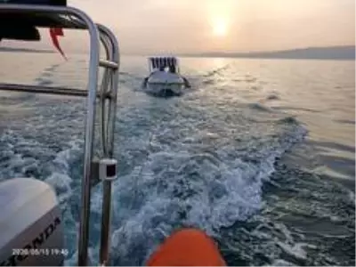 Balıkesir açıklarında 2 kişi Sahil Güvenlik tarafından kurtarıldı