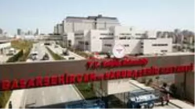 Başakşehir Çam ve Sakura Hastanesi'nin içinden yeni kareler geldi Başakşehir Çam ve Sakura Hastanesi'nin içinden yeni kareler geldi