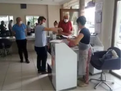 Berberler, kuaförler ve güzellik salonları denetledi Berberler, kuaförler ve güzellik salonları denetledi