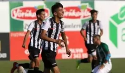 Beşiktaş'ın istediği Bilal Budak için Fenerbahçe de devreye girdi Beşiktaş'ın istediği Bilal Budak için Fenerbahçe de devreye girdi