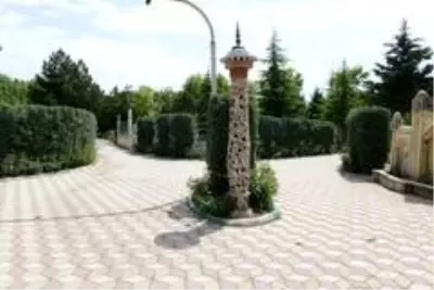 Çorum'da mezarlıklar bayram ziyaretine hazırlandı