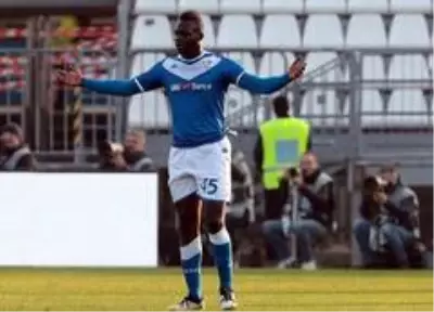 İtalyan basını, Balotelli transferinde Galatasaray'ın avantajlı olduğunu yazdı İtalyan basını, Balotelli transferinde Galatasaray'ın avantajlı olduğunu yazdı
