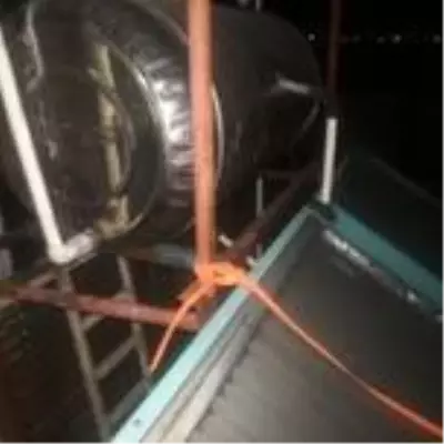 Üçüncü kattan inerken tutunduğu halat kopan hırsız hayatını kaybetti Üçüncü kattan inerken tutunduğu halat kopan hırsız hayatını kaybetti