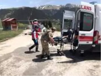 Helikopter ambulans bu kez mantardan zehirlenen hasta için havalandı Helikopter ambulans bu kez mantardan zehirlenen hasta için havalandı