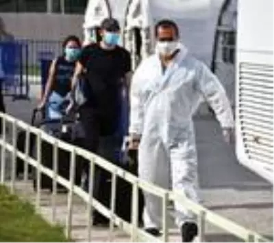 Isparta'da karantinadaki 147 vatandaş memleketlerine uğurlandı
