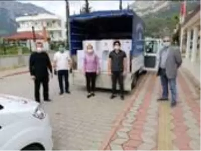 Kemer'de 6 bin gıda paketi dağıtıldı Kemer'de 6 bin gıda paketi dağıtıldı