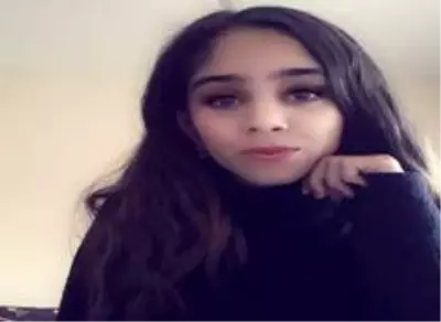 Kurşun yağmuruna tutulan 17 yaşındaki genç kız hayatını kaybetti Kurşun yağmuruna tutulan 17 yaşındaki genç kız hayatını kaybetti