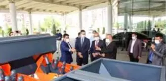 Kayalı: Meram çiftçisine ekipman desteği vermek üzere atılan imzalar ilk meyvelerini verdi Kayalı: Meram çiftçisine ekipman desteği vermek üzere atılan imzalar ilk meyvelerini verdi