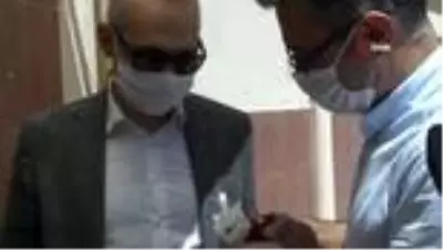 Minik Cemre, Cumhurbaşkanı Erdoğan'dan istediği tavşanına kavuştu Minik Cemre, Cumhurbaşkanı Erdoğan'dan istediği tavşanına kavuştu