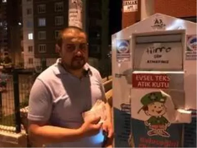 Anne, çocuğunun eşofmanı yerine 2 bin lirayı geri dönüşüm kutusuna attı Anne, çocuğunun eşofmanı yerine 2 bin lirayı geri dönüşüm kutusuna attı