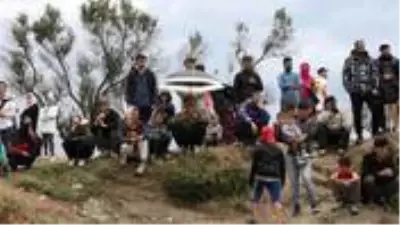 Koronavirüs salgınını fırsat bilen Yunanistan, sığınmacıları zorla Türkiye'ye gönderiyor Koronavirüs salgınını fırsat bilen Yunanistan, sığınmacıları zorla Türkiye'ye gönderiyor
