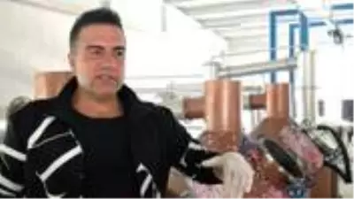 Şarkıcı Berdan Mardini, memleketi Mardin'e gül suyu fabrikası kurdu Şarkıcı Berdan Mardini, memleketi Mardin'e gül suyu fabrikası kurdu