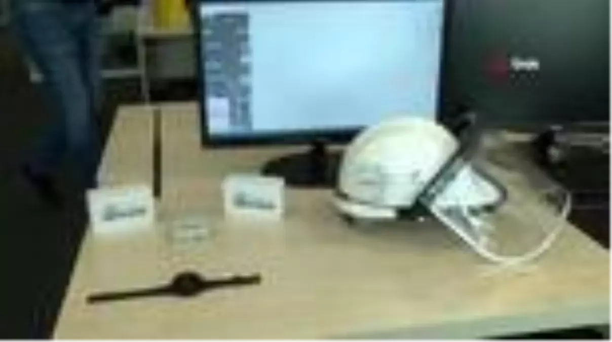 Sosyal mesafe ihlalinde uyarı veren akıllı bileklik