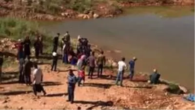 Tarım işçisi çocuk serinlemek için girdiği gölette boğuldu