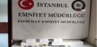 Fatih İlçe Emniyet Müdürlüğü: Yabancı uyruklu uyuşturucu satıcılarına operasyon: 7 gözaltı Fatih İlçe Emniyet Müdürlüğü: Yabancı uyruklu uyuşturucu satıcılarına operasyon: 7 gözaltı