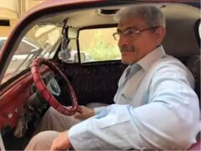 Gözü gibi baktığı 1951 model Fiat Topolino marka klasik otomobilini gören hayran kalıyor Gözü gibi baktığı 1951 model Fiat Topolino marka klasik otomobilini gören hayran kalıyor