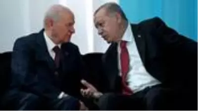 Bahçeli'nin 'Vekil transferi yasaklansın' çağrısına AK Parti'den iki farklı yanıt geldi Bahçeli'nin 'Vekil transferi yasaklansın' çağrısına AK Parti'den iki farklı yanıt geldi