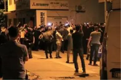 Alparslan Kuytul'dan korona virüs tedbirlerine yönelik provokasyon girişimi Alparslan Kuytul'dan korona virüs tedbirlerine yönelik provokasyon girişimi