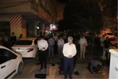 Alparslan Kuytul'dan korona virüs tedbirlerine yönelik provokasyon girişimi Alparslan Kuytul'dan korona virüs tedbirlerine yönelik provokasyon girişimi