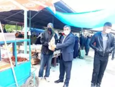 Altıntaş'ta fidan dağıtımı Altıntaş'ta fidan dağıtımı