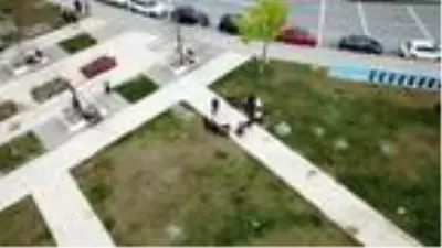 Bağdat Caddesi ve Caddebostan sahilini dolduran gençler havadan görüntülendi
