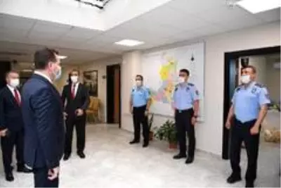 Büyükşehir'de 'sosyal mesafeli' bayramlaşma Büyükşehir'de 'sosyal mesafeli' bayramlaşma