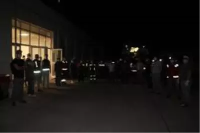 Çankırı'da karantina süresi dolanlar memleketlerine uğurlandı Çankırı'da karantina süresi dolanlar memleketlerine uğurlandı