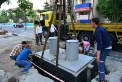 Çöp konteynerleri yer altına iniyor Çöp konteynerleri yer altına iniyor