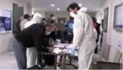 Düzce’de karantina süresi dolan 88 kişi evlerine uğurlandı