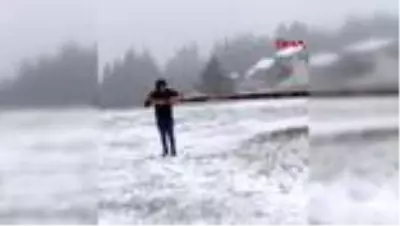 Düzce’de yaylalara kar yağdı