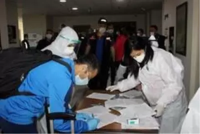 Fildişi sahilleri ve Liberya'dan gelen vatandaşlar evlerine uğurlandı
