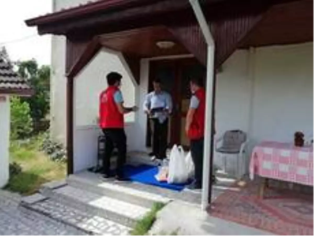 Gençler çalışmalarını sürdürüyor