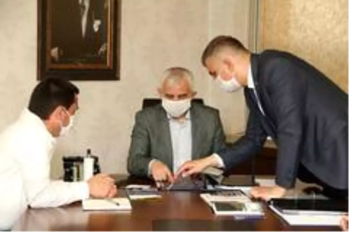 Gündoğdu, Gölcük'teki çalışmaları masaya yatırdı